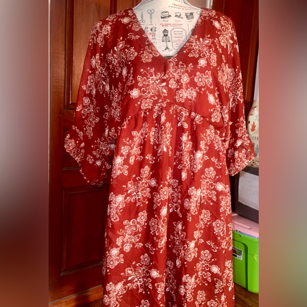 Baileyblue brand Flowy Dress.  SizeXL - Picture 2 of 7